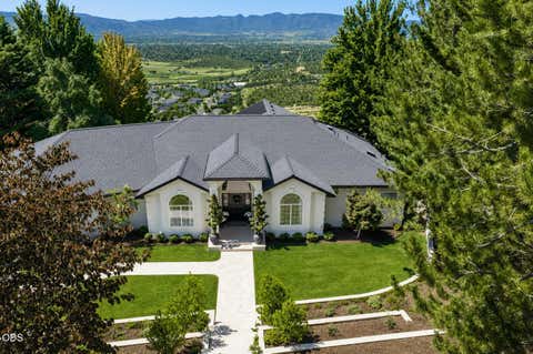 Tiny photo for 1553 Devonshire Place, Medford, OR 97504 (MLS # 220227241)