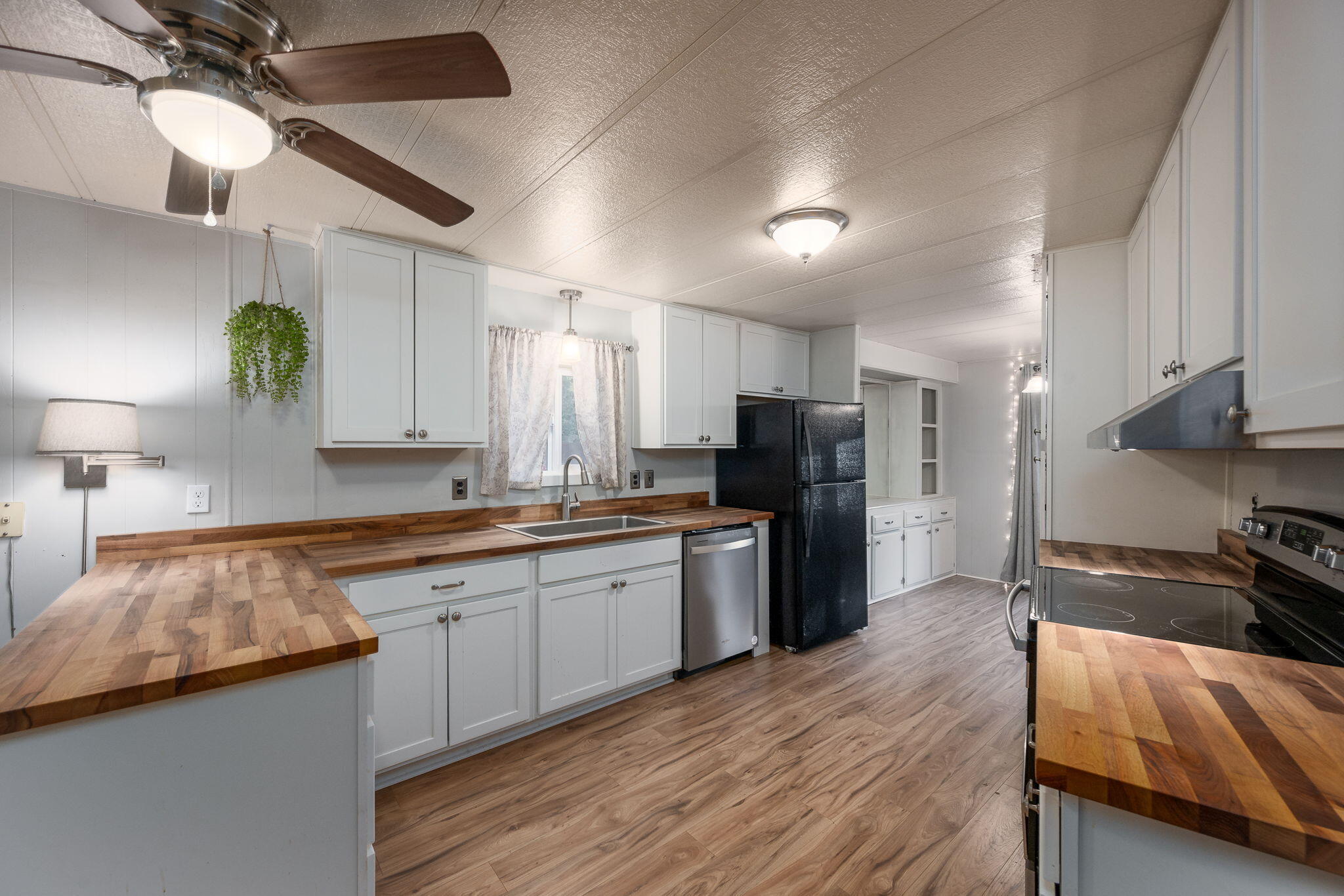 Romaine Village - Residential