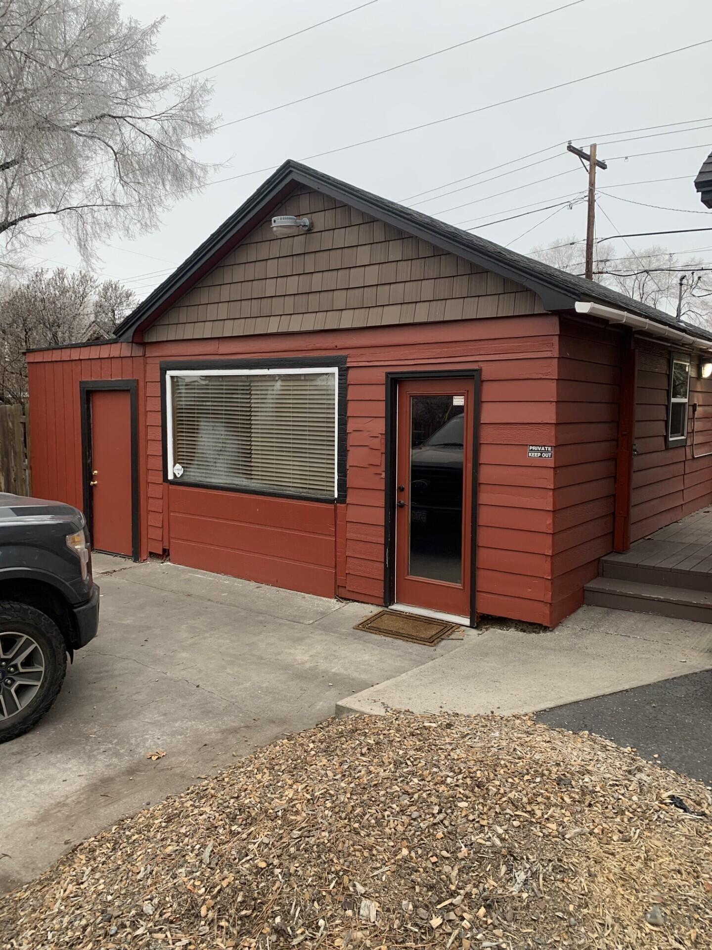 1427 SW Highland Avenue