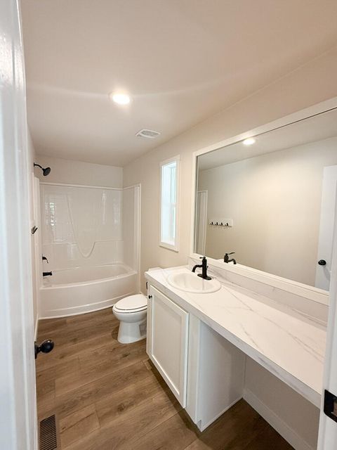 Tiny photo for 4647 Winter Avenue #78, Klamath Falls, OR 97603 (MLS # 220214302)