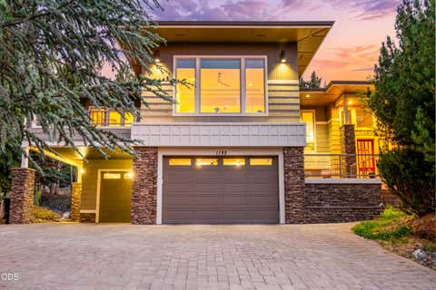 Photo of 1195 NW Remarkable Drive, Bend, OR 97703 (MLS # 220224084)