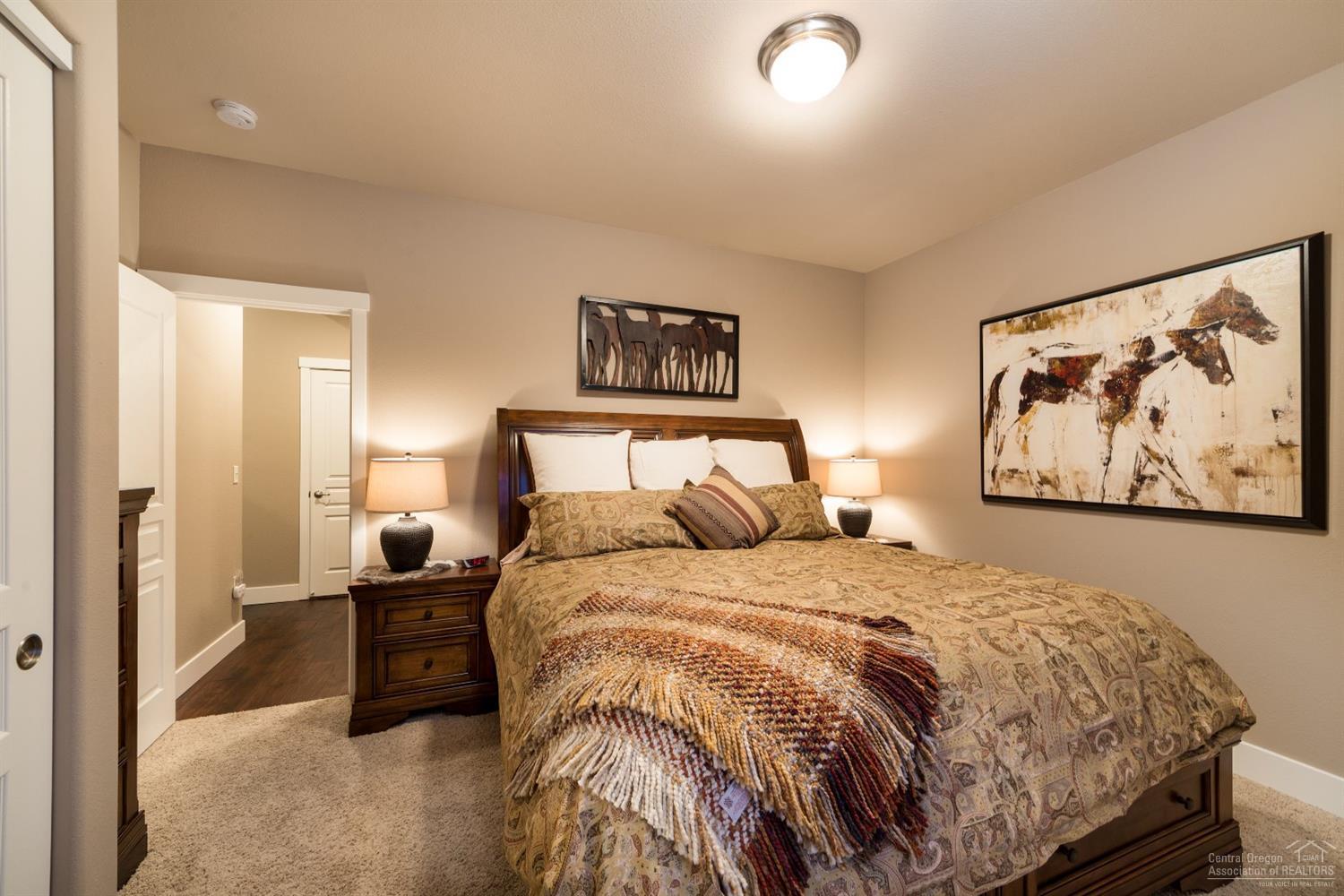 Eagle Crest - Residential
