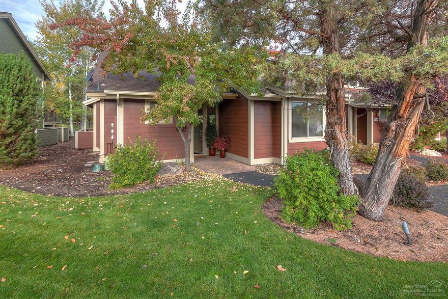 Stunning Creekside townhome in a perfect setting on the Creek. Fully furnished with high end furnishings. This home has been remodeled with 3'+ extended kitchen, hardwood flooring, enlarged great room cabinets for 60 TV & accessories, custom window treatments, hot tub, and fire pit. Patio is flush to the ground and has a new wrought-iron fence with gate. A must see home to appreciate all the lovely features the owners have added.