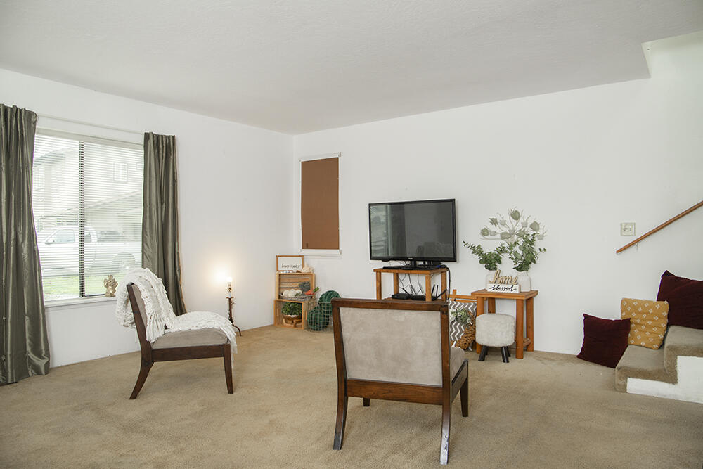 Royal Oaks Estates - Residential