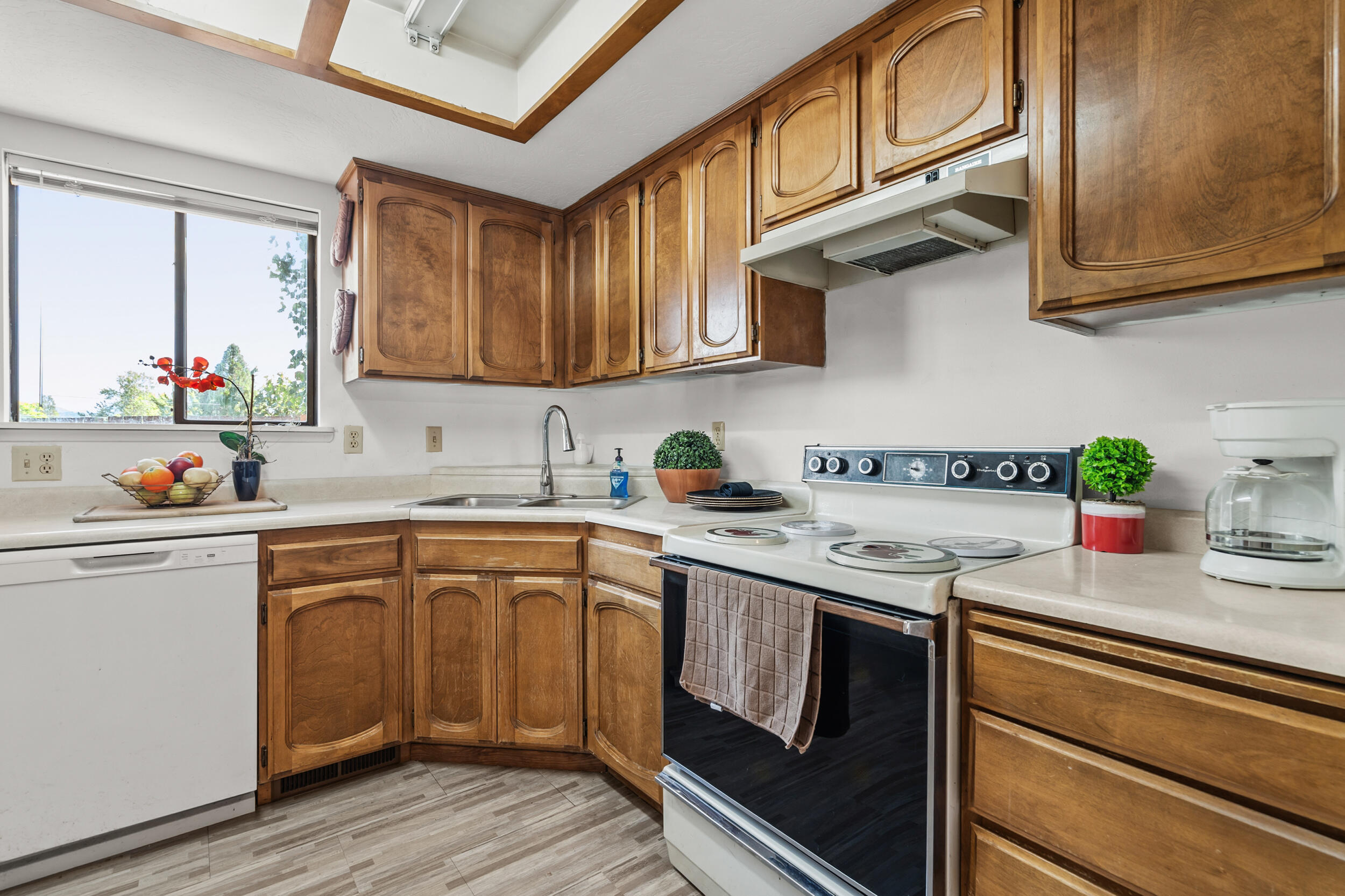 Royal Oaks Estates - Residential