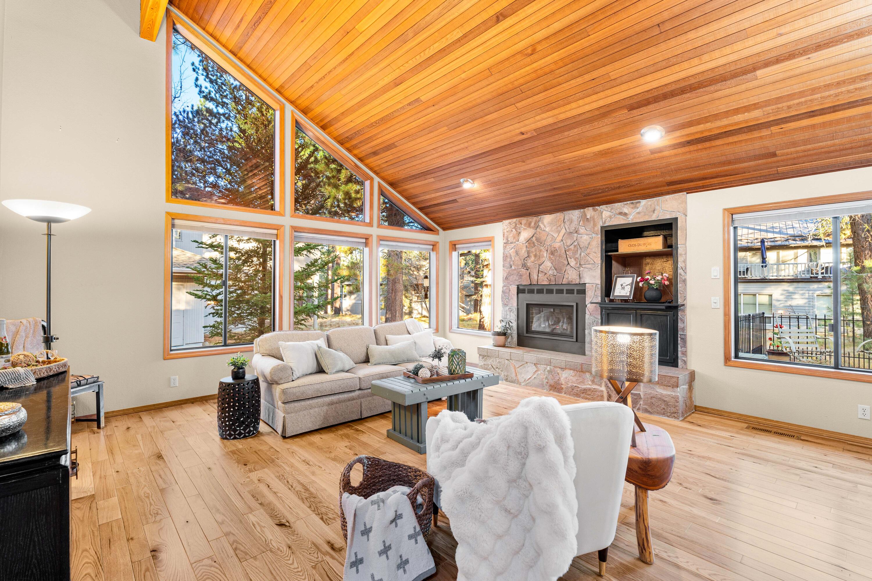 Fairway Point Villag - Residential