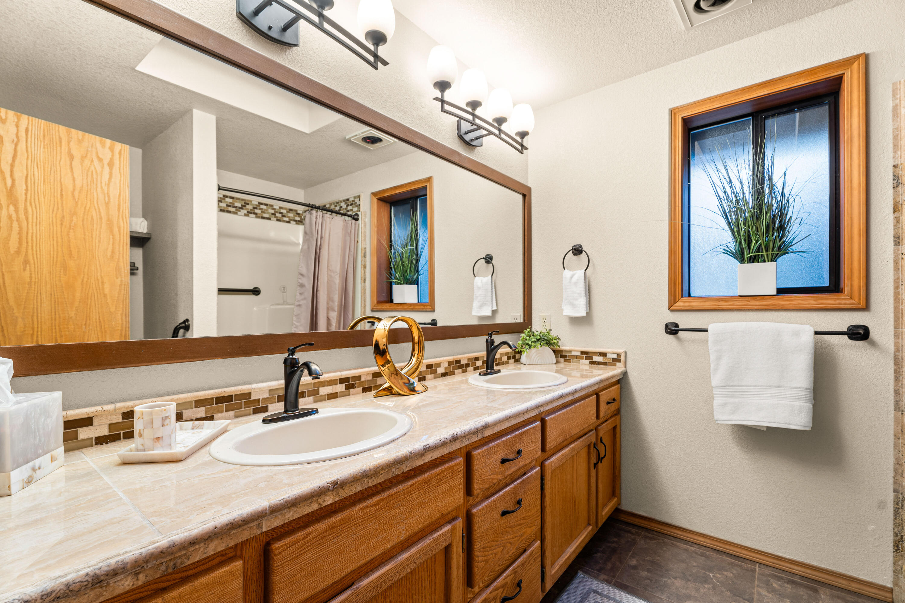 Fairway Point Villag - Residential