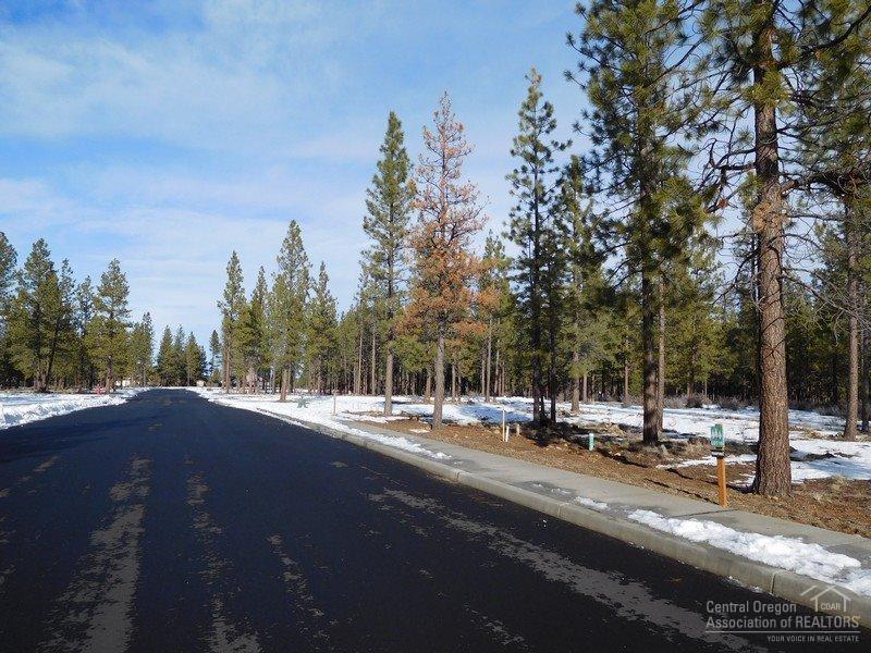 Three Pines Ridge - Land