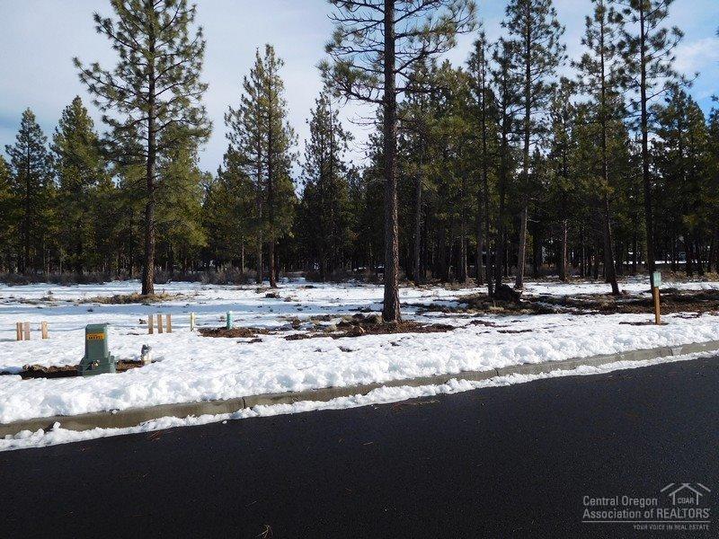 Three Pines Ridge - Land