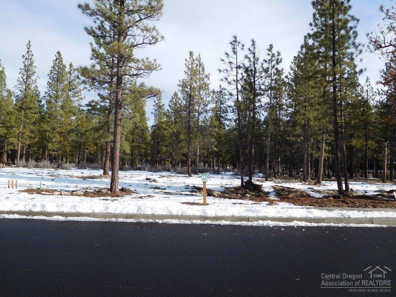 Three Pines Ridge - Land