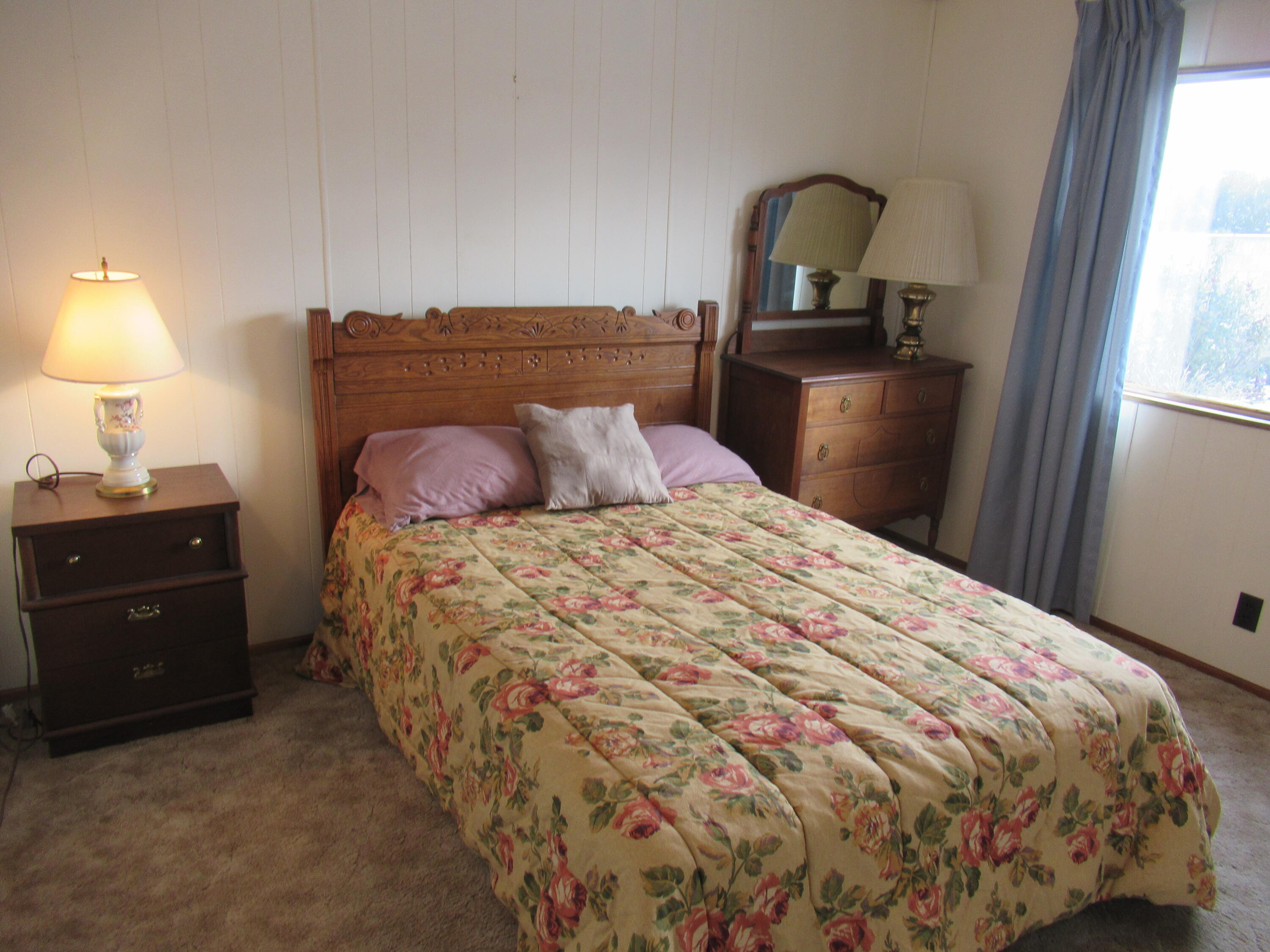 Summers Lane Homes - Residential