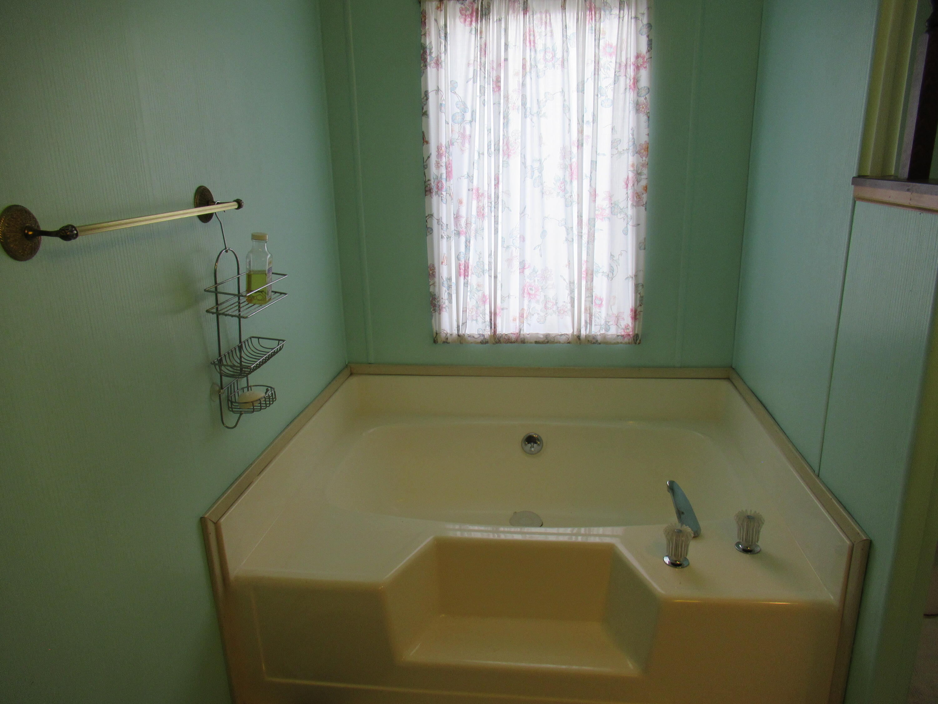 Summers Lane Homes - Residential