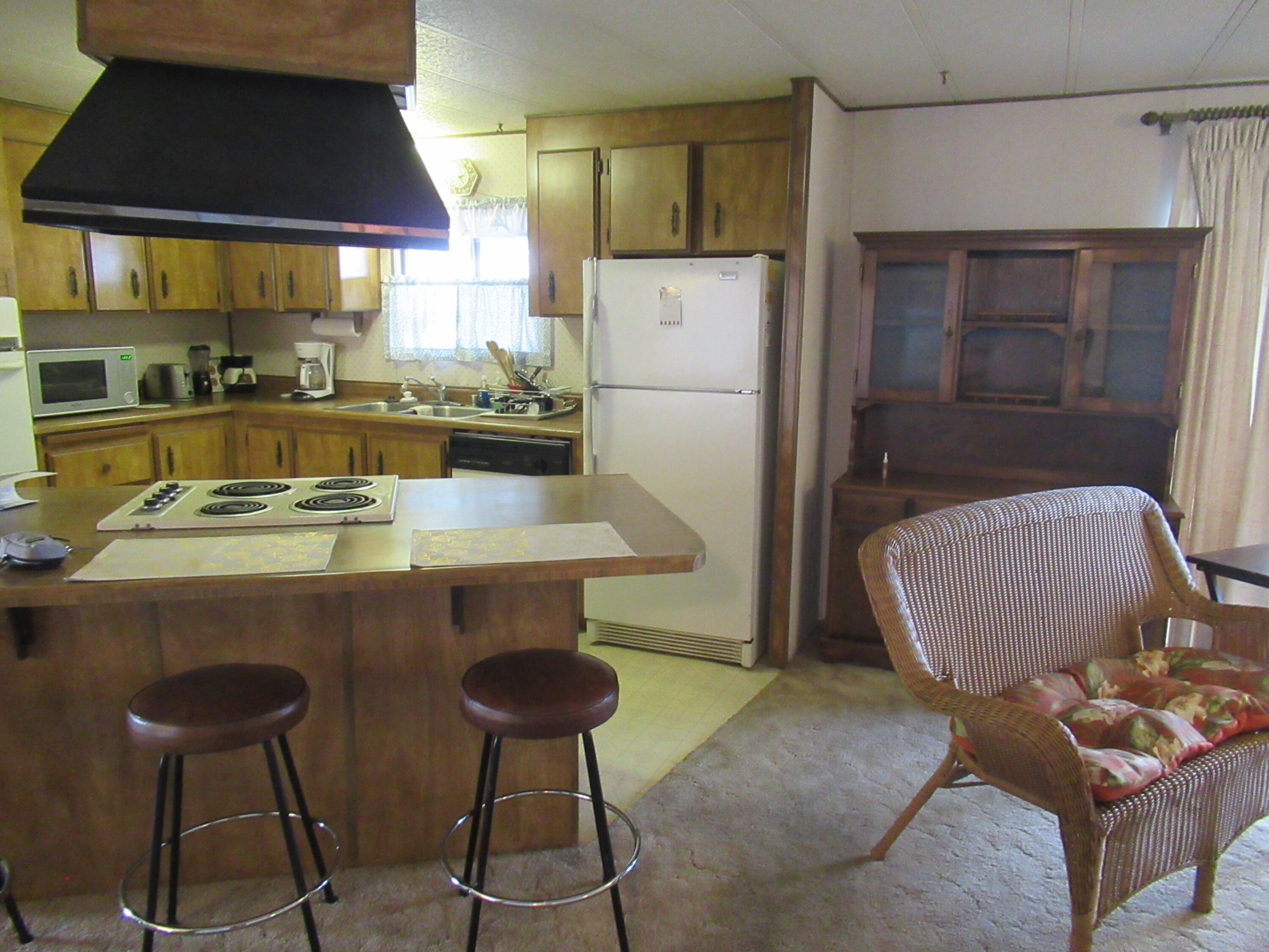 Summers Lane Homes - Residential