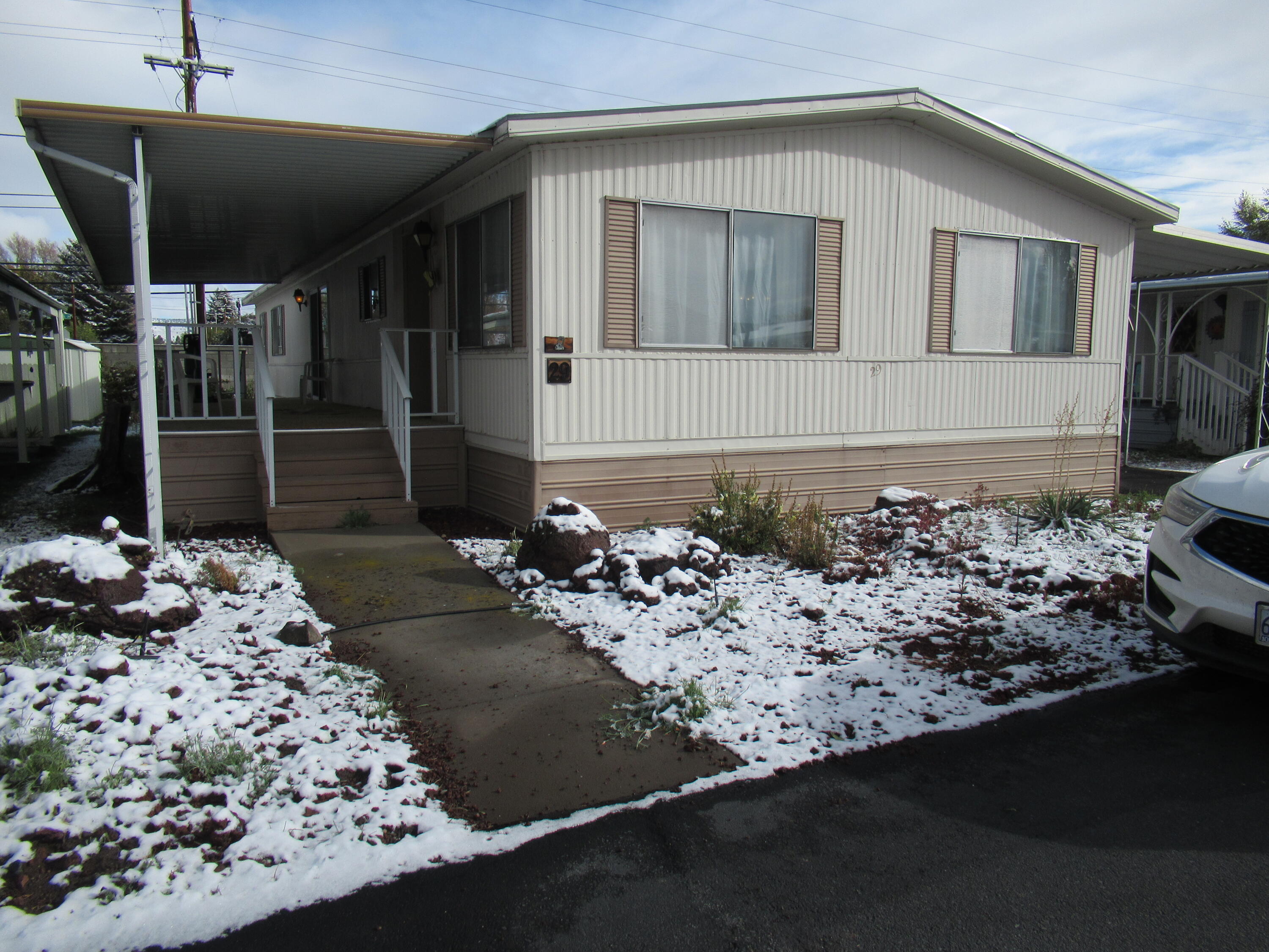 Summers Lane Homes - Residential