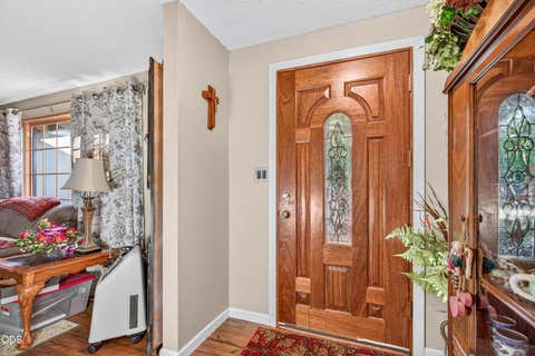 Tiny photo for 1537 Moon Terrace, Medford, OR 97504 (MLS # 220226937)
