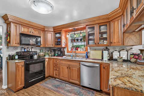 Tiny photo for 1537 Moon Terrace, Medford, OR 97504 (MLS # 220226937)