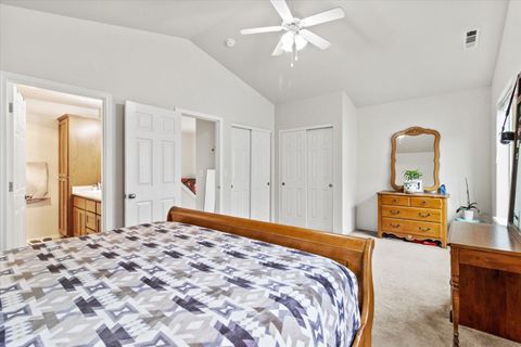 Tiny photo for 1297 Clearsprings Drive, Medford, OR 97501 (MLS # 220219769)
