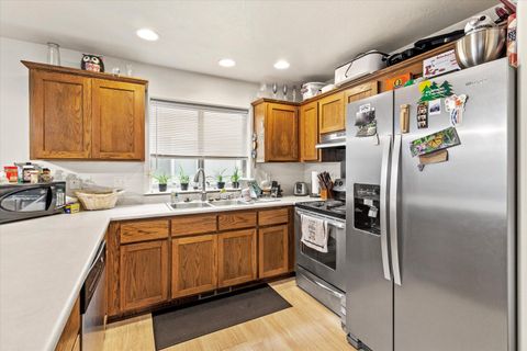 Tiny photo for 1297 Clearsprings Drive, Medford, OR 97501 (MLS # 220219769)