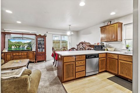 Tiny photo for 1297 Clearsprings Drive, Medford, OR 97501 (MLS # 220219769)