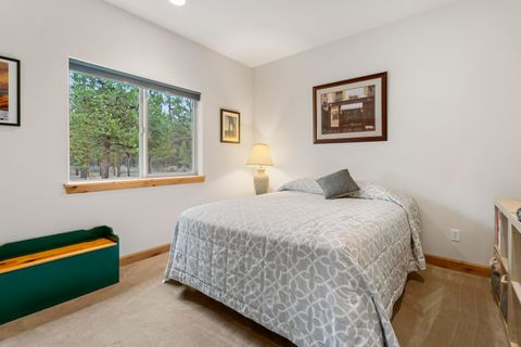 Tiny photo for 54456 Huntington Road, Bend, OR 97707 (MLS # 220212227)