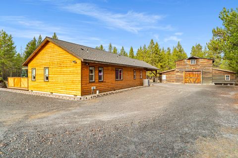 Tiny photo for 54456 Huntington Road, Bend, OR 97707 (MLS # 220212227)