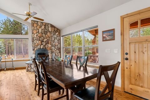 Tiny photo for 54456 Huntington Road, Bend, OR 97707 (MLS # 220212227)