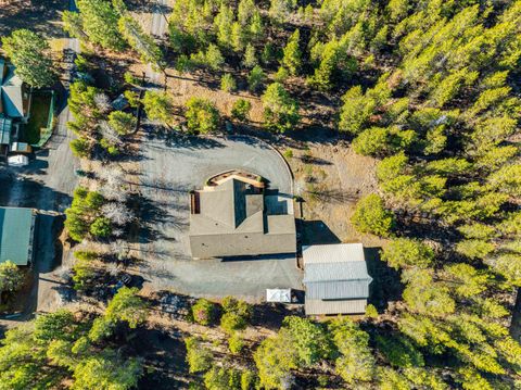 Tiny photo for 54456 Huntington Road, Bend, OR 97707 (MLS # 220212227)