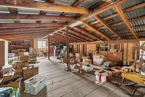 Tiny photo for 54456 Huntington Road, Bend, OR 97707 (MLS # 220212227)