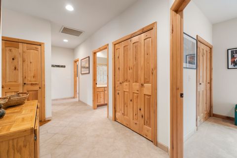 Tiny photo for 54456 Huntington Road, Bend, OR 97707 (MLS # 220212227)