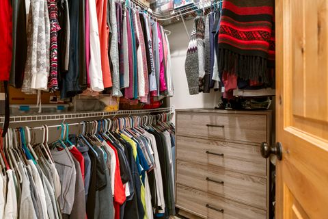 Tiny photo for 54456 Huntington Road, Bend, OR 97707 (MLS # 220212227)