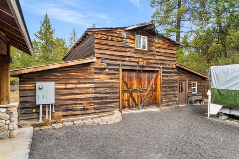 Tiny photo for 54456 Huntington Road, Bend, OR 97707 (MLS # 220212227)