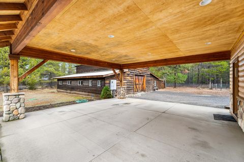 Tiny photo for 54456 Huntington Road, Bend, OR 97707 (MLS # 220212227)