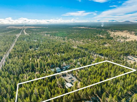 Tiny photo for 54456 Huntington Road, Bend, OR 97707 (MLS # 220212227)