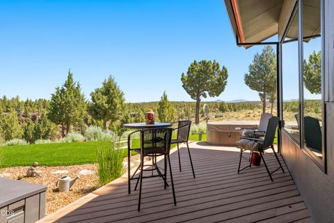 Tiny photo for 17771 Warrin Road, Sisters, OR 97759 (MLS # 220223836)