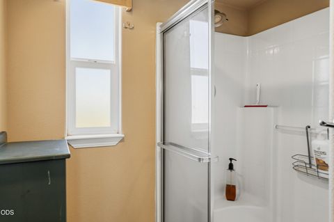 Tiny photo for 17771 Warrin Road, Sisters, OR 97759 (MLS # 220223836)