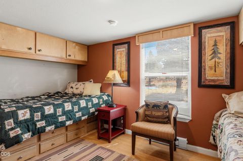 Tiny photo for 17771 Warrin Road, Sisters, OR 97759 (MLS # 220223836)