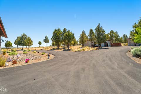 Tiny photo for 17771 Warrin Road, Sisters, OR 97759 (MLS # 220223836)