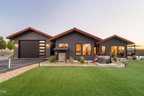 Tiny photo for 17771 Warrin Road, Sisters, OR 97759 (MLS # 220223836)