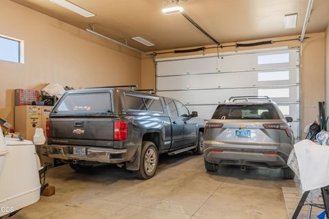 Tiny photo for 17771 Warrin Road, Sisters, OR 97759 (MLS # 220223836)