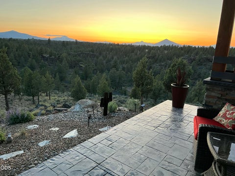 Tiny photo for 17771 Warrin Road, Sisters, OR 97759 (MLS # 220223836)