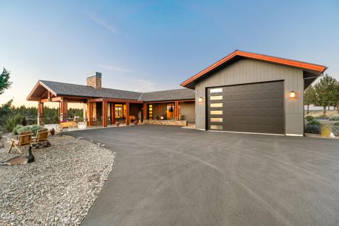 Tiny photo for 17771 Warrin Road, Sisters, OR 97759 (MLS # 220223836)
