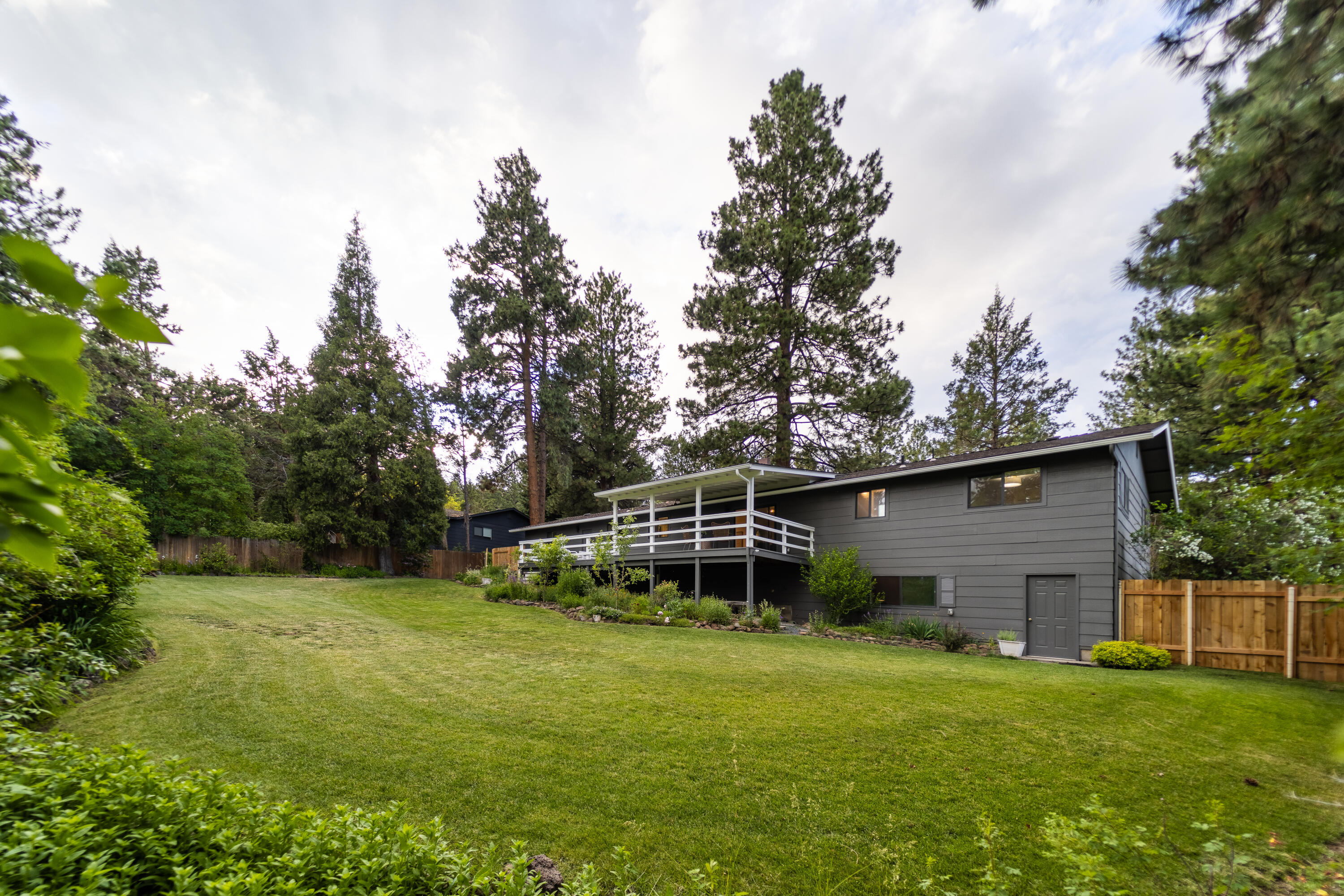 Pine West - Residential