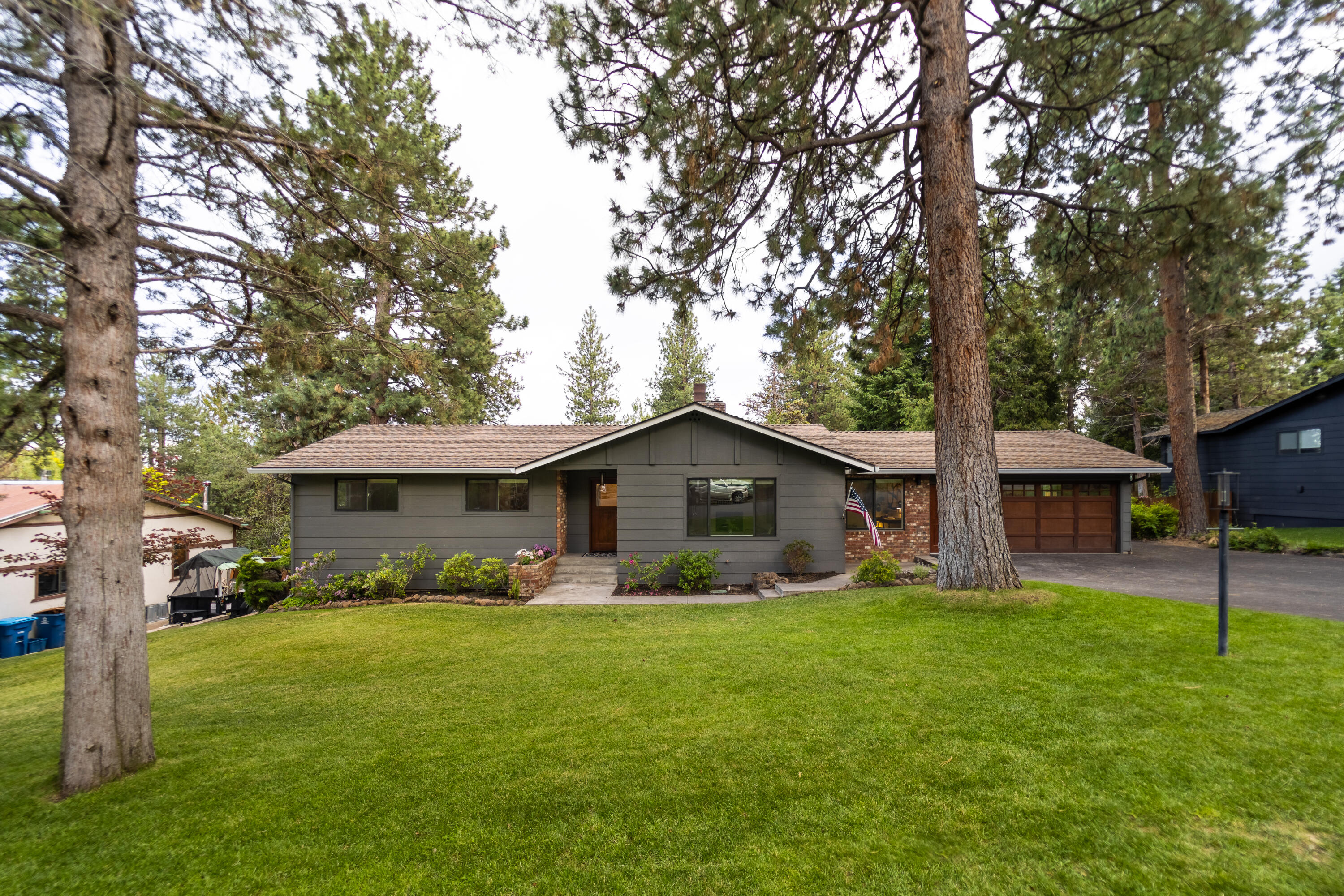 Pine West - Residential