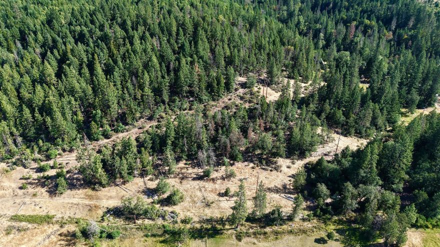 Spacious 12.18-Acre Vacant Land with Well!

Discover the potential of this expansive 12.18-acre parcel, offering plenty of space and privacy for your dream home, retreat, or investment opportunity. The property features a well that was dug to approximately 290 feet, with an impressive yield of over 20 gallons per minute during the initial test. Please note: no pump has been installed.

Whether you're looking to build, develop, or simply invest in land, this versatile property provides a fantastic foundation. Don't miss out on this rare opportunity!