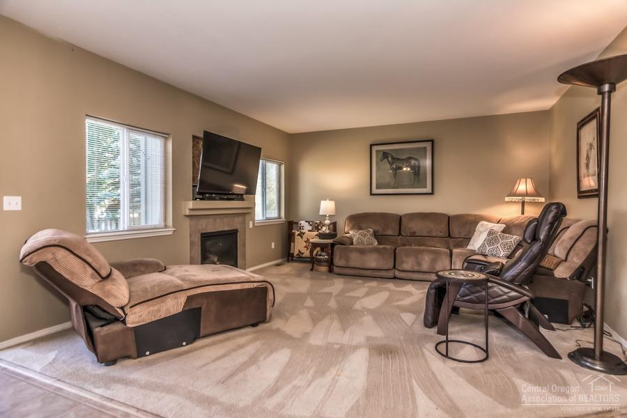 Elkhorn Estates - Residential