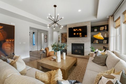 Tiny photo for 5730 Engleman Spruce Way, Klamath Falls, OR 97601 (MLS # 220215646)