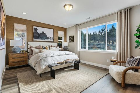 Tiny photo for 5730 Engleman Spruce Way, Klamath Falls, OR 97601 (MLS # 220215646)