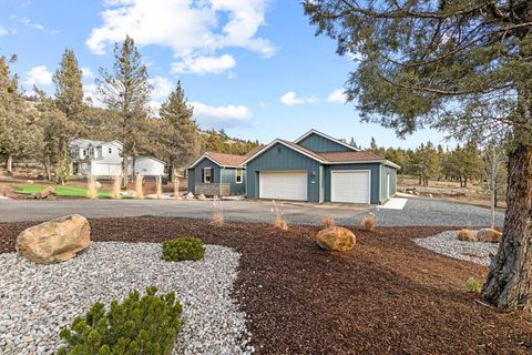 Tiny photo for 5730 Engleman Spruce Way, Klamath Falls, OR 97601 (MLS # 220215646)