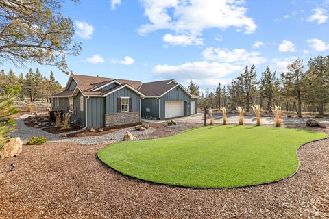 Tiny photo for 5730 Engleman Spruce Way, Klamath Falls, OR 97601 (MLS # 220215646)