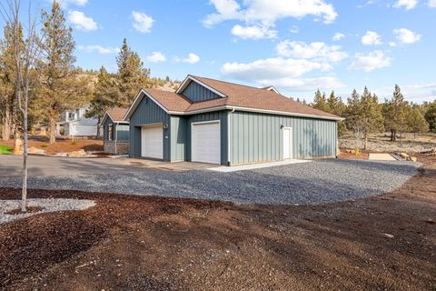 Tiny photo for 5730 Engleman Spruce Way, Klamath Falls, OR 97601 (MLS # 220215646)